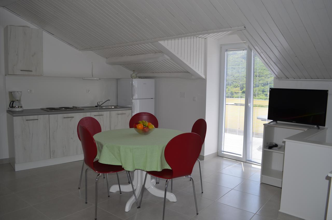 Apartments Petar Draga Bašćanska Екстериор снимка