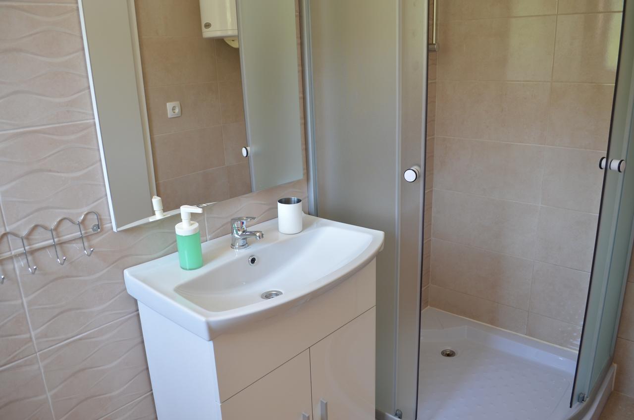 Apartments Petar Draga Bašćanska Екстериор снимка