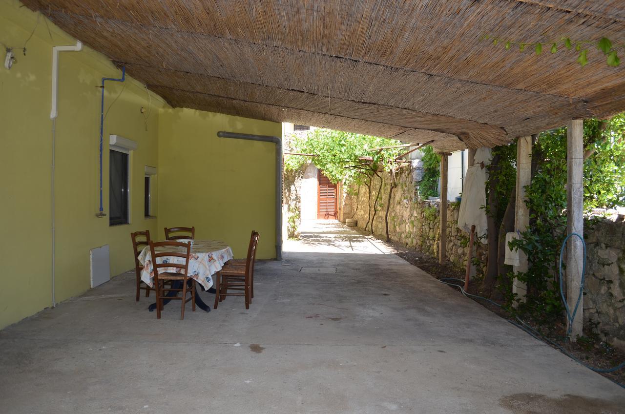 Apartments Petar Draga Bašćanska Екстериор снимка
