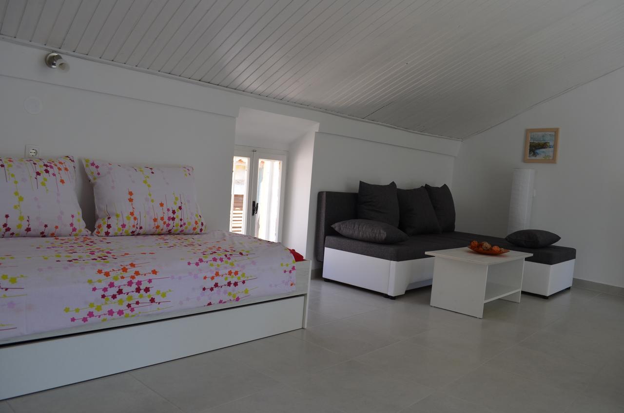 Apartments Petar Draga Bašćanska Екстериор снимка