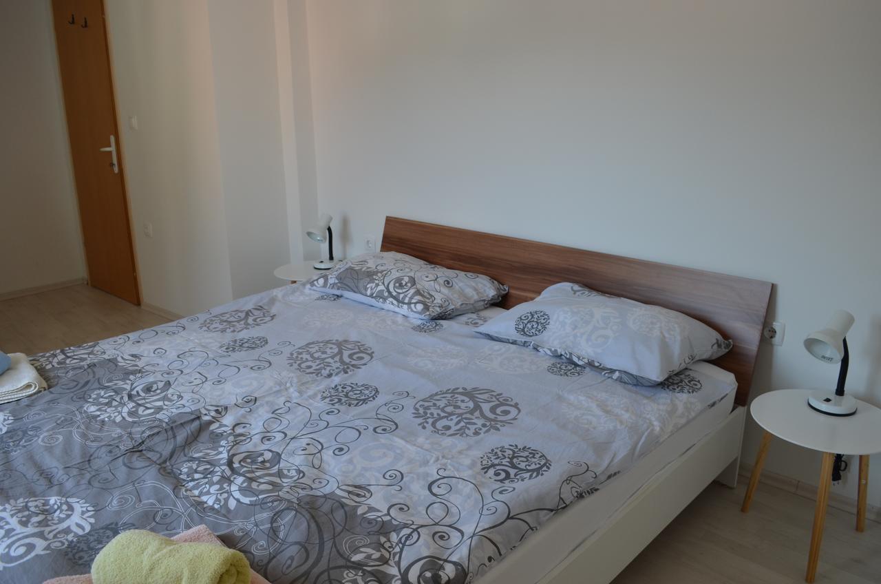 Apartments Petar Draga Bašćanska Екстериор снимка